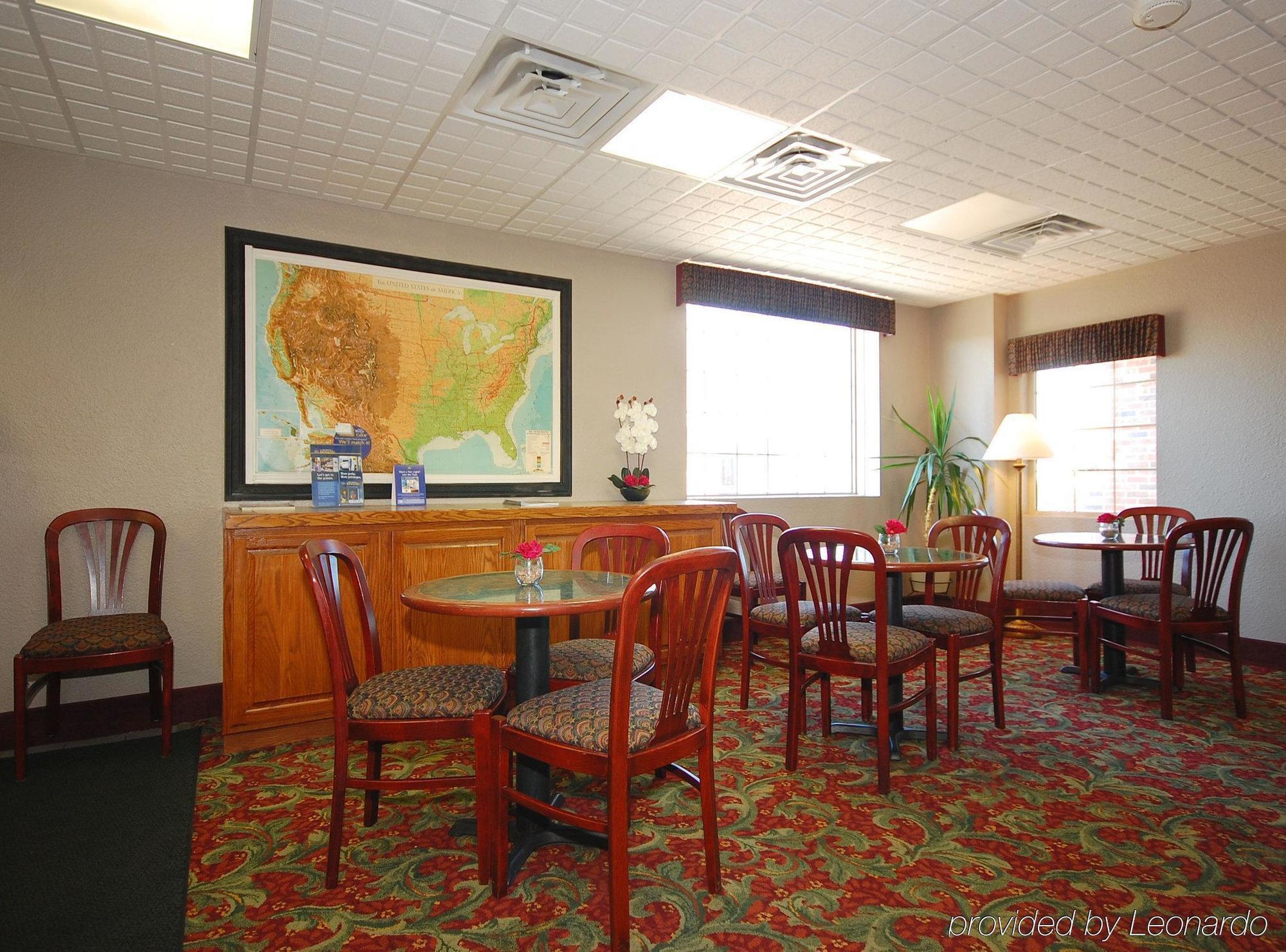 Magnuson Hotel Red Baron Garden City Restaurant foto